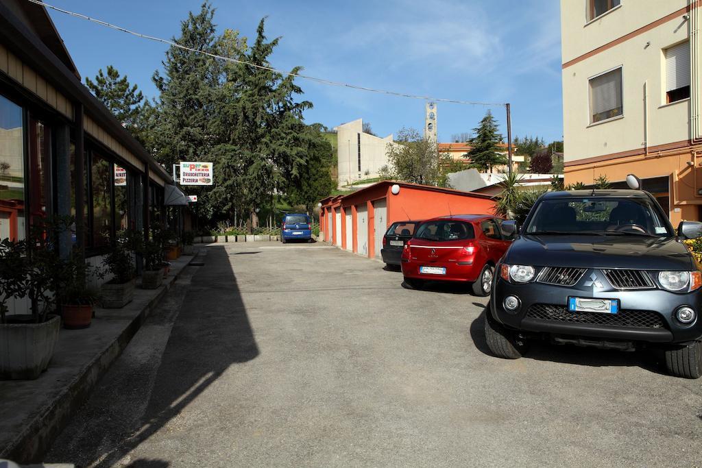 Dallapia Santa Maria del Piano Bagian luar foto